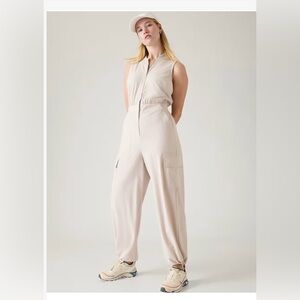 Athleta Sleeveless Utility Jumpsuit in Light Taupe Size 0P NWOT